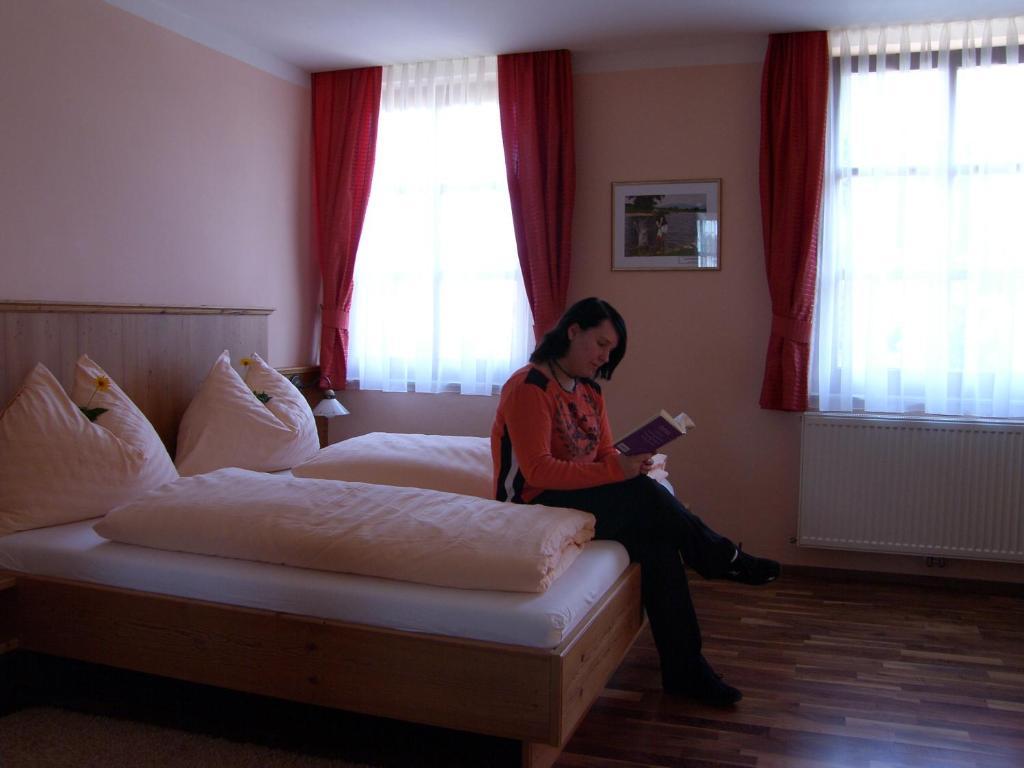 Gasthof Safenhof Bad Waltersdorf Room photo